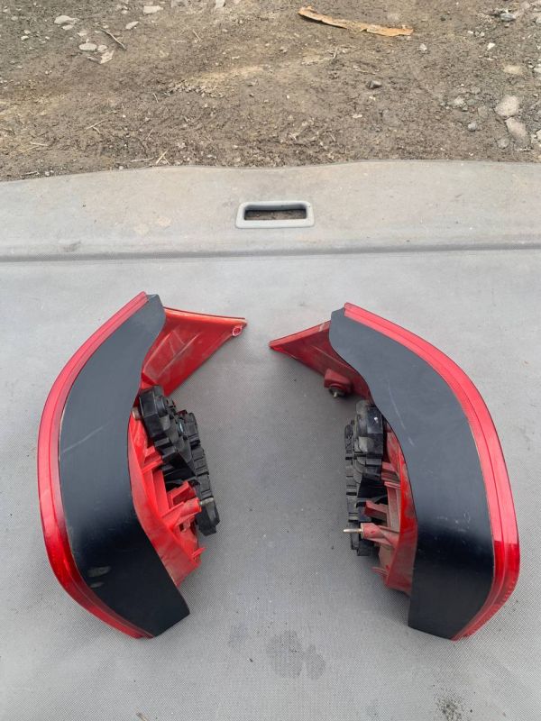 Задні Стопи Фанарі лівий правий Фольксваген Гольф 4 Volkswagen Golf 4 Є Пошкодження