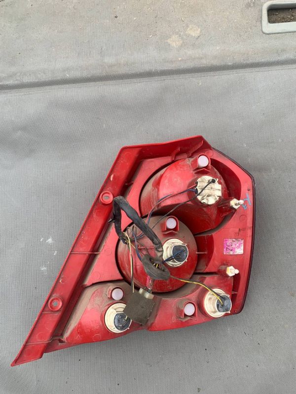 Стоп ліхтарі задні лівий правий Chevrolet Aveo Т200 Шевроле Авео т200