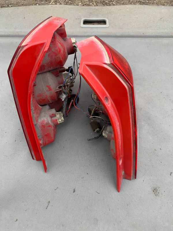 Ліхтар задній лівий правий Авео 1 - 2 T-200 хетчбек  УЦІНКА поліз Хром