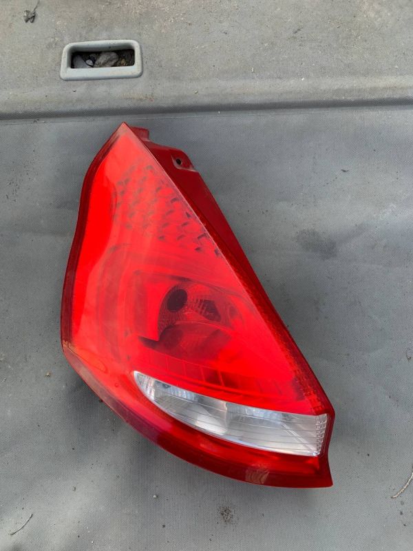 Ліхтар стоп лівий Форд фієста ford fiesta mk7 задній стоп ліхтар