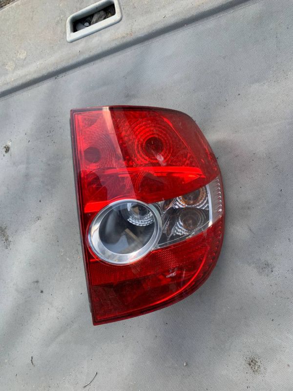 Cтоп ліхтар задній правий фонарь Volkswagen Fox фольксваген фокс