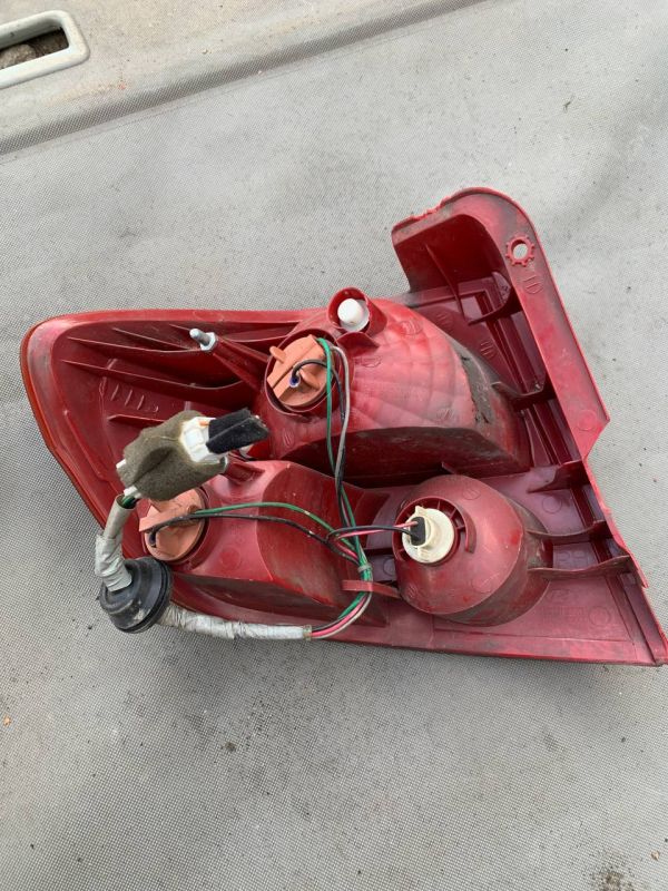 Ліхтар стоп фонарь задній правий Hyundai Getz 2002-2005 Уцінка