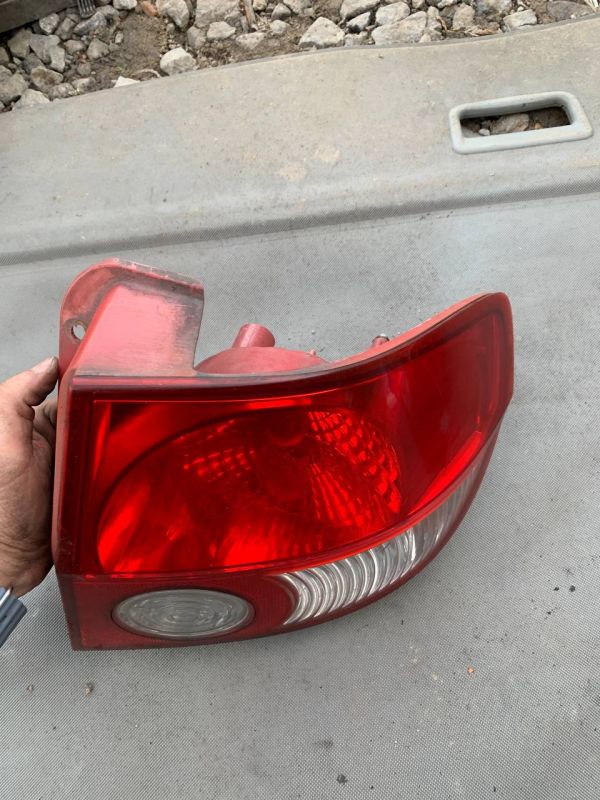 Ліхтар стоп фонарь задній правий Hyundai Getz 2002-2005 Уцінка