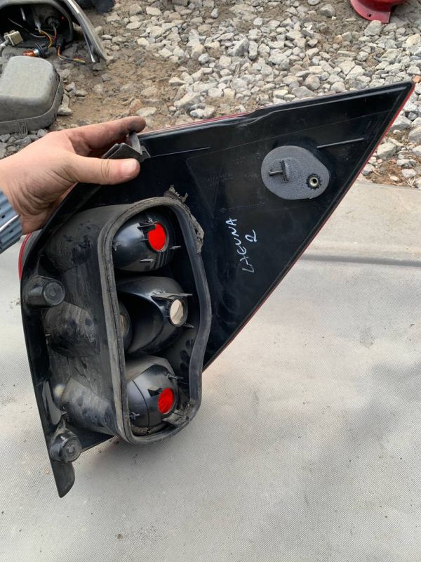 Задній ліхтар стоп фонарь лівий Renault Laguna 2 Рено Лагуна 2