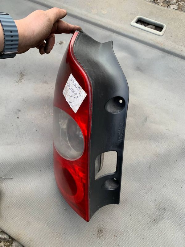 Задній ліхтар стоп фонарь лівий Renault Laguna 2 Рено Лагуна 2