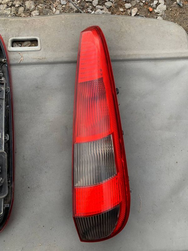 Фонарь Ліхтар стоп лівий правий Ford Fiesta MK6 02-05рр