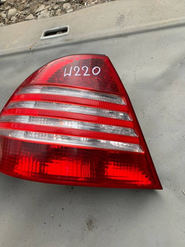 Стоп ліхтар лівий Mercedes W220 рестайлові ліхтарі, фонарь