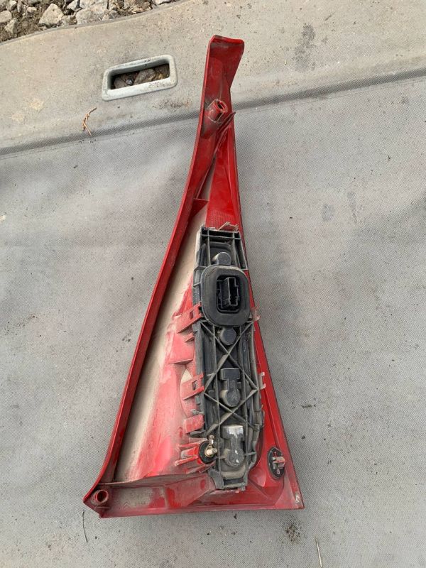 Стоп ліхтар лівий Citroen c3 задні ліхтарі лівий фонарь