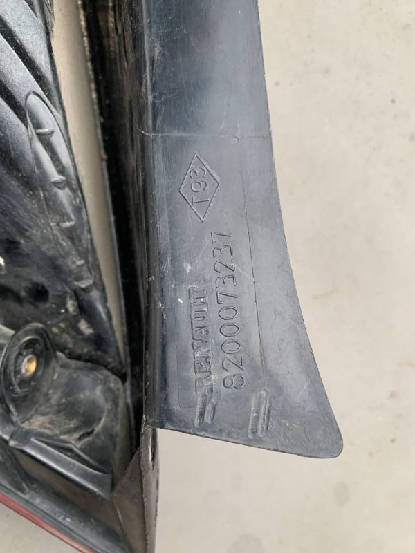 Ліхтар фонарь стоп правий Renault Megane II хетчбек Рено Мегане 2