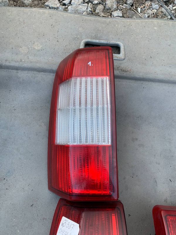 Ліхтар стоп фонарь задній правий лівий Опель омега в універсал 