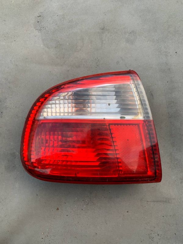 Стоп ліхтар фонарь лівий Seat toledo задній Сеат толедо