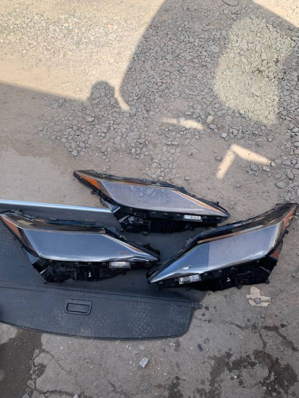 Скло фари ліве праве Lexus RX Лексус Оригінал 2015 - 2019