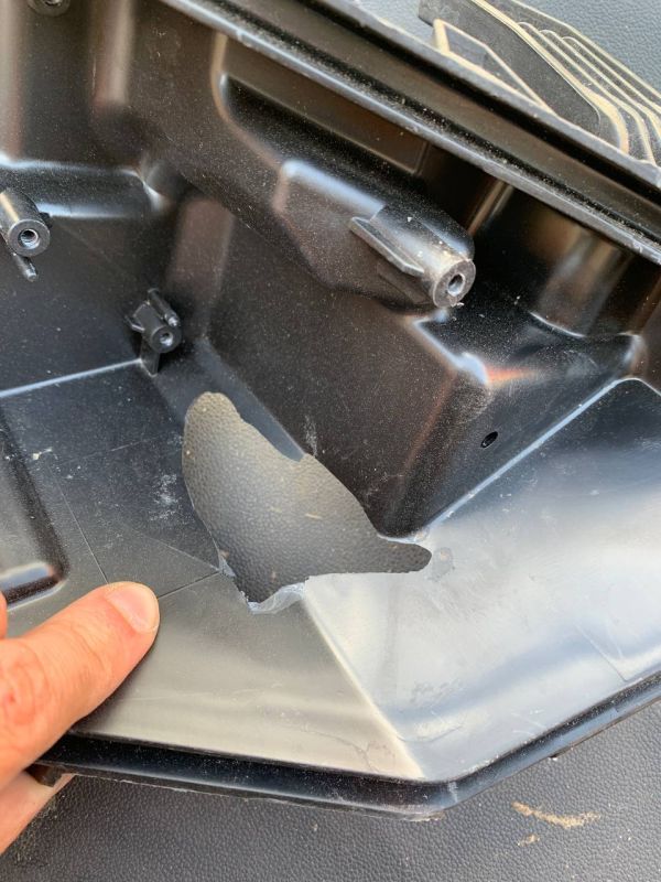 Уцінка Корпус фари правий Toyota corolla cross 22 - 25