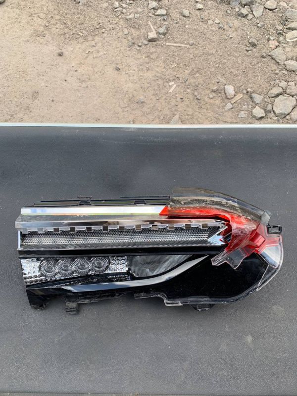 Уцінка Ліхтар стоп кришки багажника лівий Toyota RAV4 На запчастини