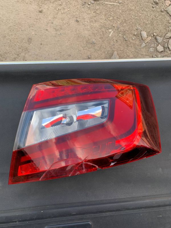 Уцінка Задній стоп ліхтар фонарь Skoda Octavia A7 Sedan Liftback 2016-2020 рест 