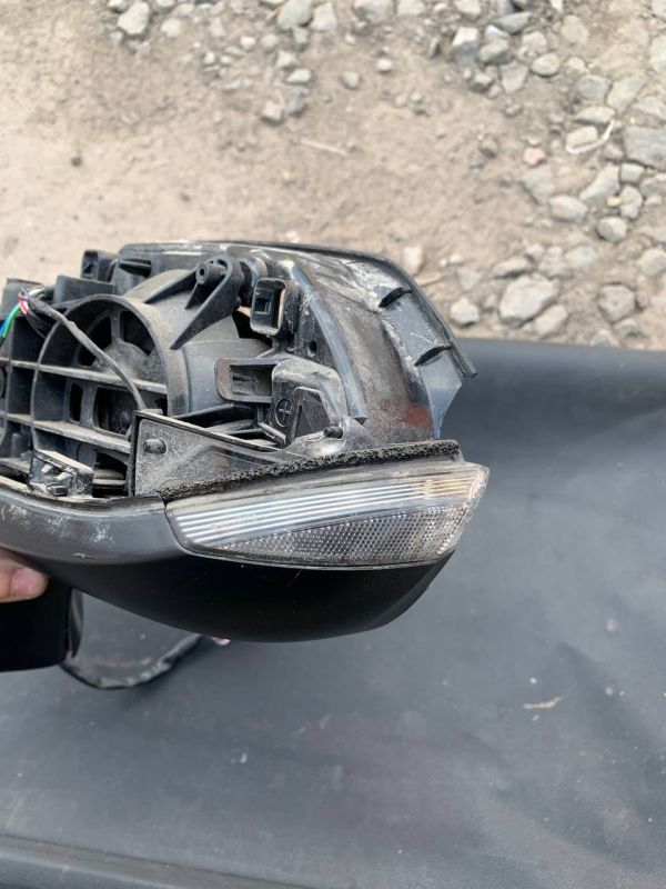 Уцінка дзеркало ліве toyota corolla e21 На запчастини 