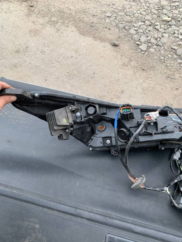 Фара верхня ліва ДХО Nissan rogue t33 оригінал По запчастинах