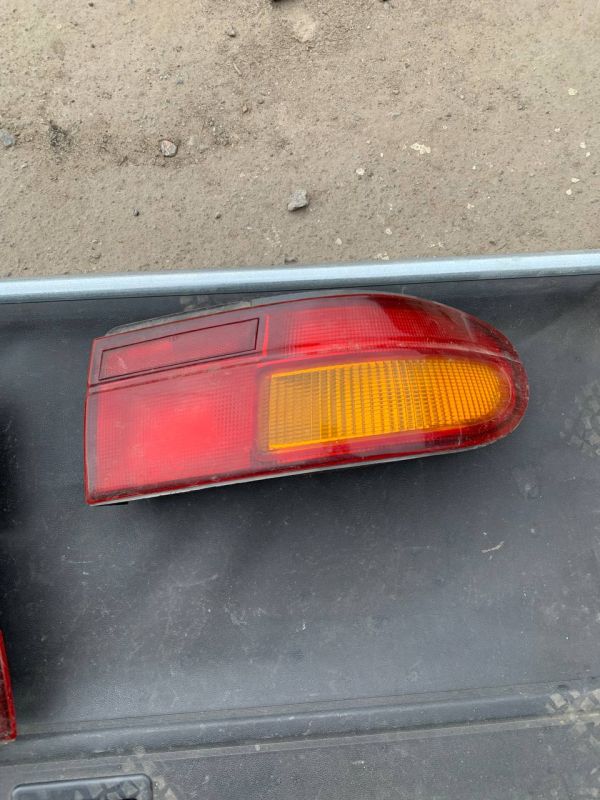 Стоп ліхтар фонарь лівий правий Киа Kia sephia 95