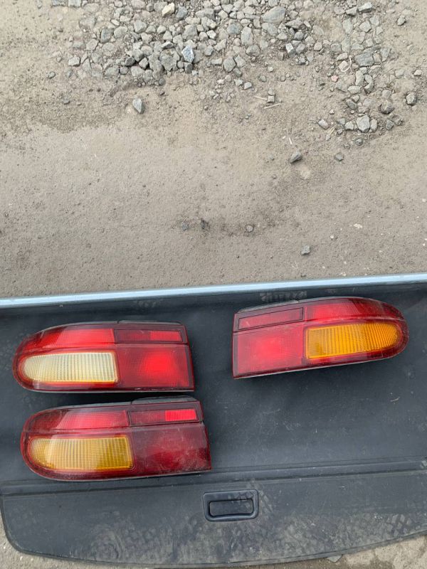 Стоп ліхтар фонарь лівий правий Киа Kia sephia 95