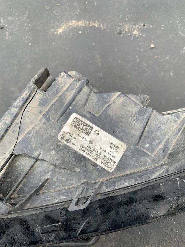 Уцінка Противотуманка ліва skoda octavia по запчастинах