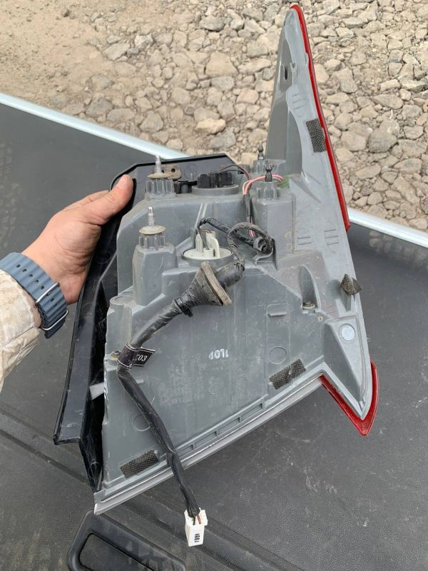 Ліхтар задній лівий зовнішній Elantra Є Пошкодження