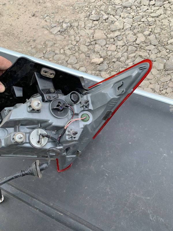 Ліхтар задній лівий зовнішній Elantra Є Пошкодження