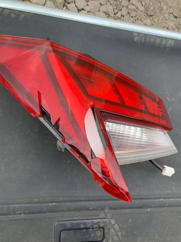 Ліхтар задній лівий зовнішній Elantra Є Пошкодження