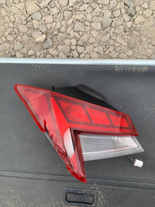 Ліхтар задній лівий зовнішній Elantra Є Пошкодження