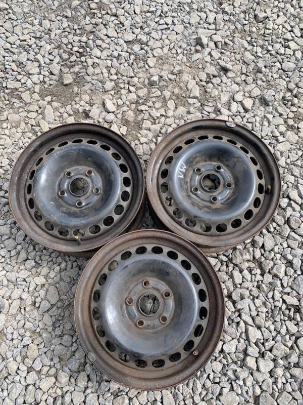 Диск стальний VW Audi Skoda R15 Et 45 Розболтовка 5x112 6jx15 h2 2150924