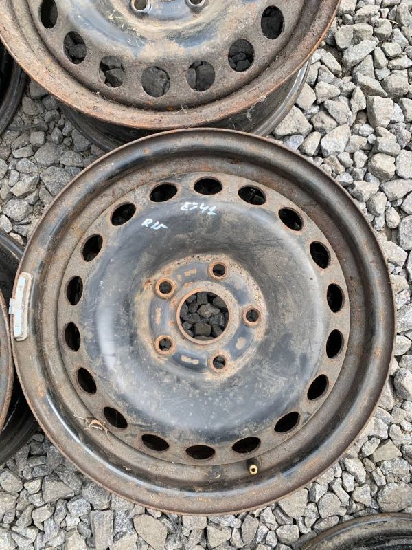 Диски металеві комплект wag 5x112 et47 r15 Volkswagen Caddy Golf Touran