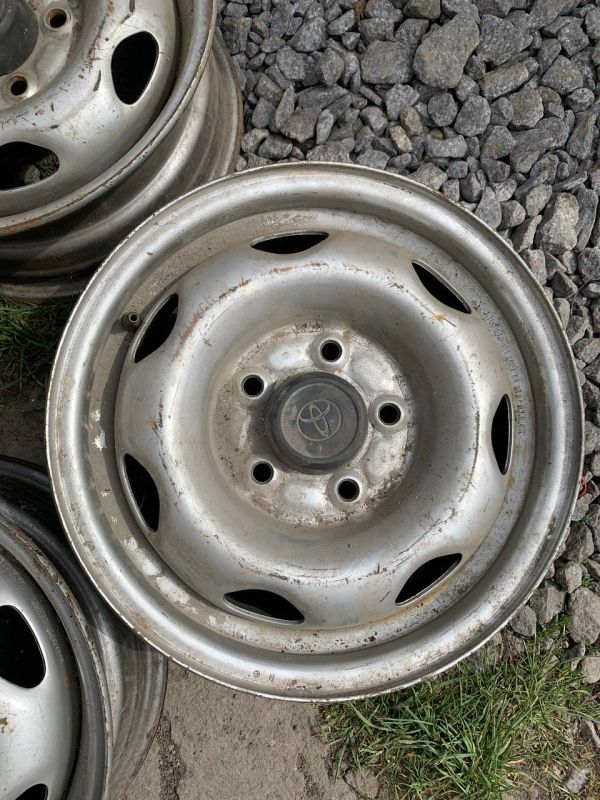 Диски комплект TOYOTA Розболтовка 5х114.3 r14