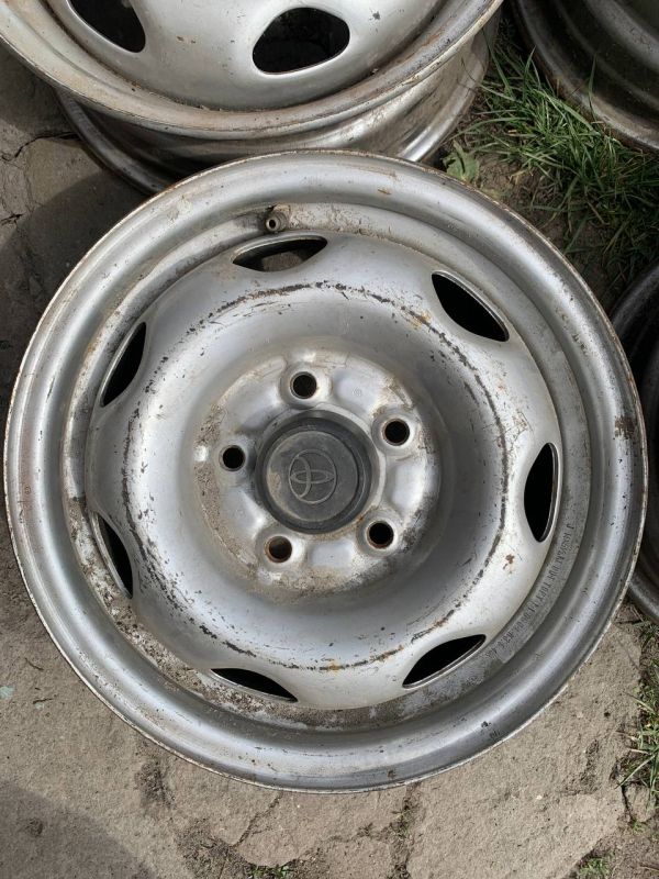 Диски комплект TOYOTA Розболтовка 5х114.3 r14