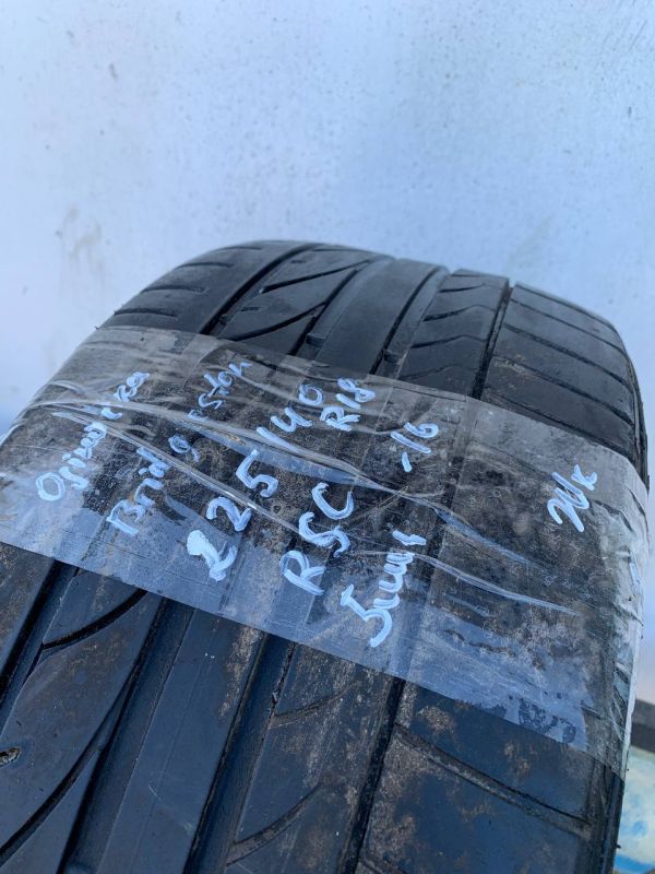 Шина розпаровка Bridgestone 225/40 r18 RSC літо резина