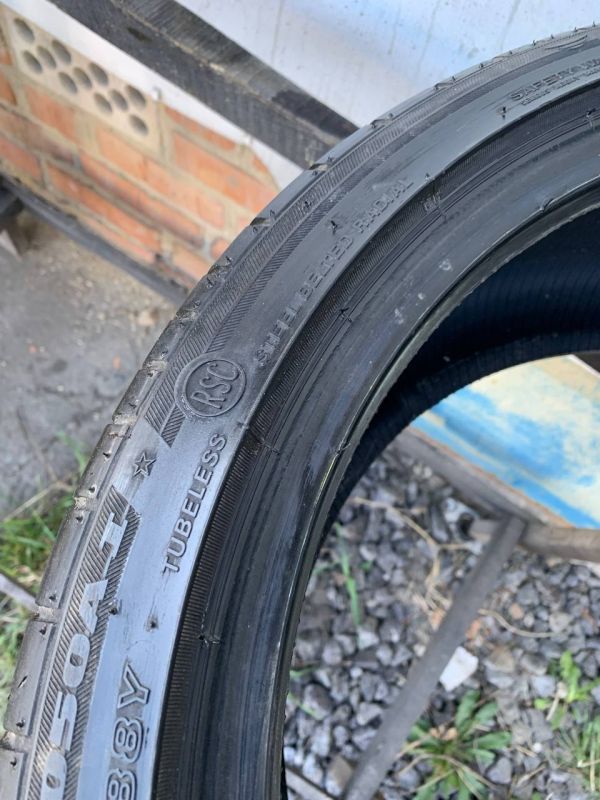 Шина розпаровка Bridgestone 225/40 r18 RSC літо резина