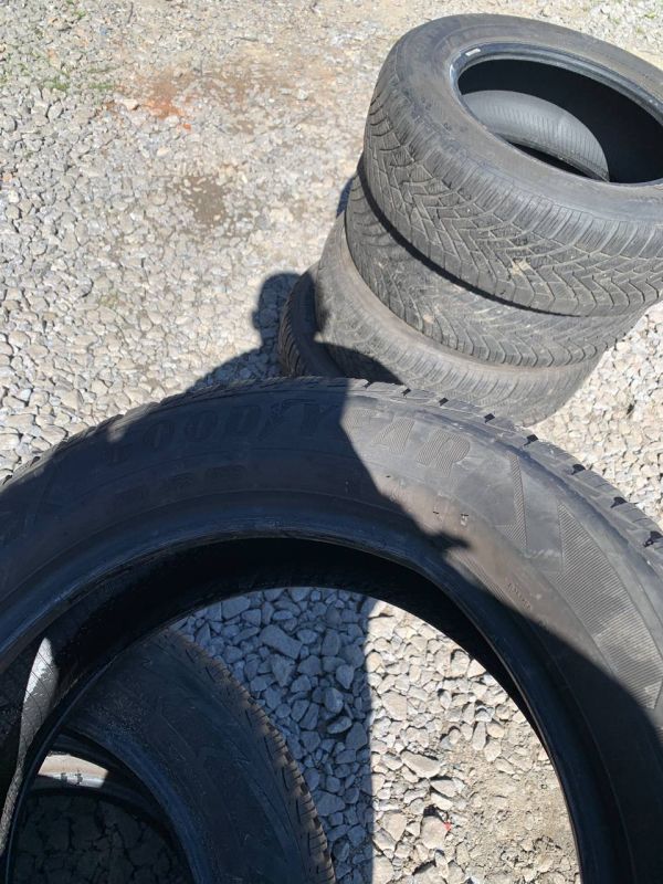 Шини комплект Goodyear 205/60 r16 зима резина