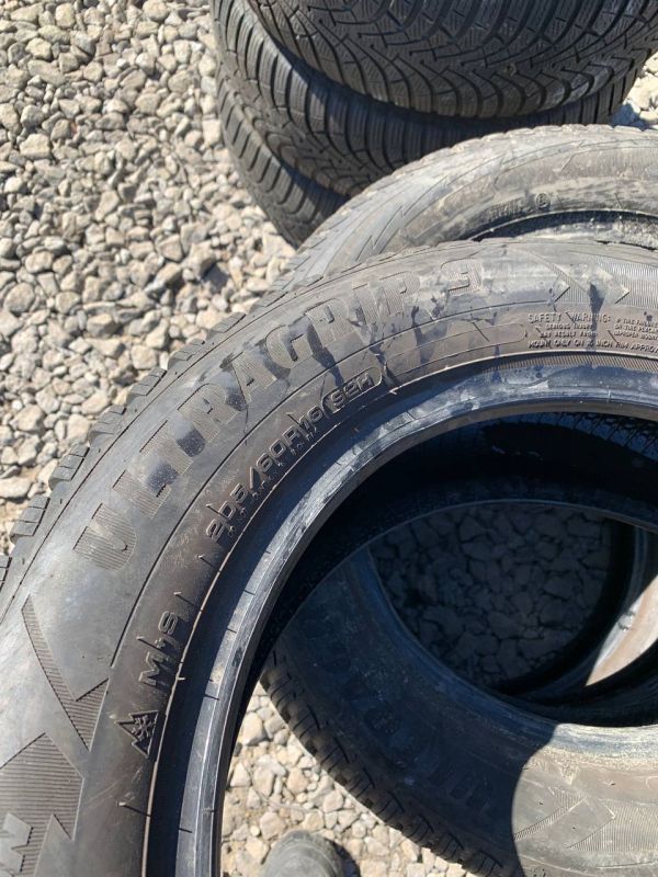 Шини комплект Goodyear 205/60 r16 зима резина