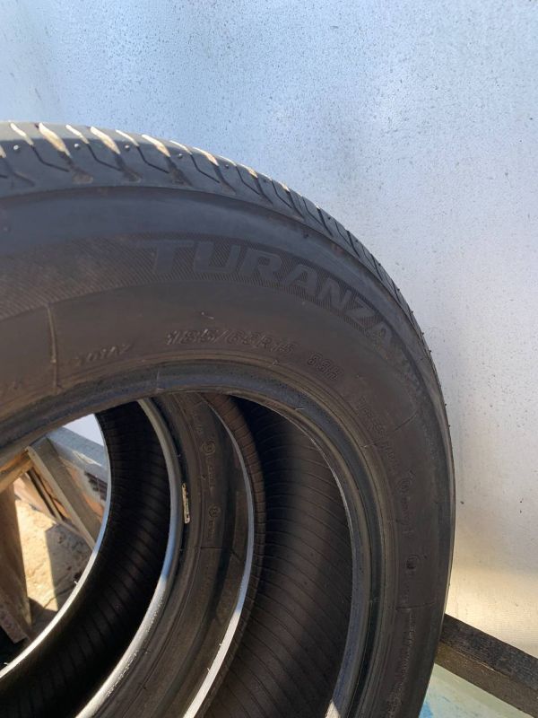 Шини пара Bridgestone 185/65 r15 літо резина