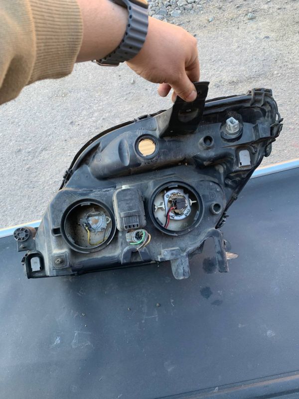 Фара передня права рено сценік 1 Renault Scenic