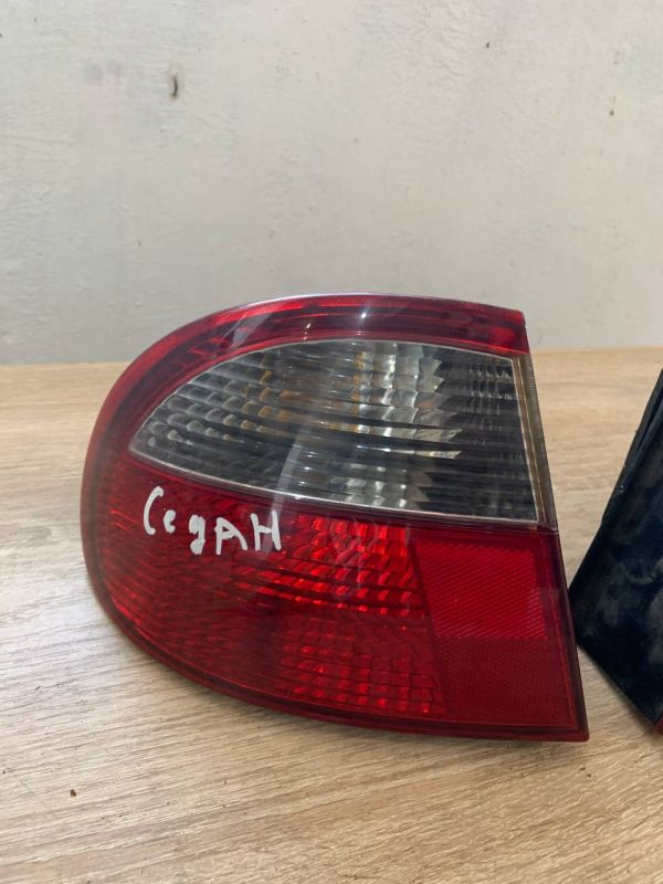 Стопи пара лівий правий Daewoo Lanos Део Ланос седан