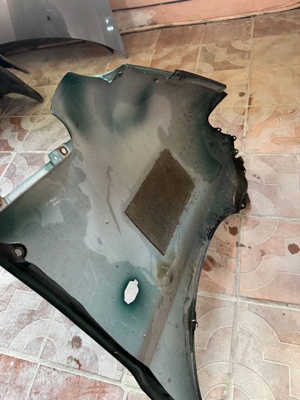 Крило переднє ліве Хундай HYUNDAI H1 H-200 98-04