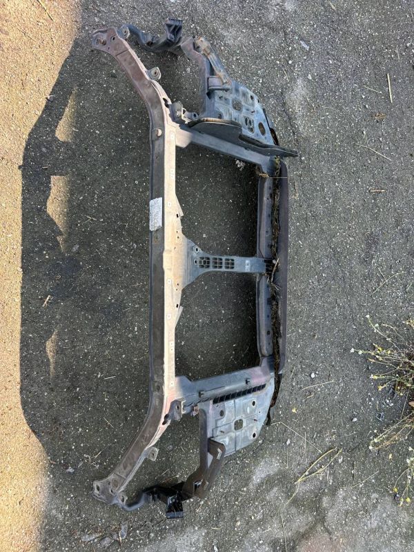 Панель передня Телевізор Hyundai Sonata NF 5 64101-3K000