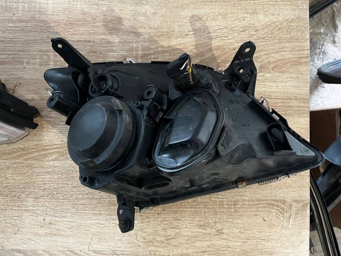 Передні фари ліва права Opel Vectra C