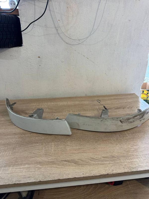 Накладки під фару Renault Master II 1998-2010 Реснічка