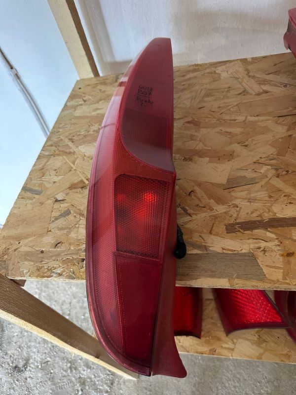 Стопи ліхтарі Лівий Правий пара Fiat Punto