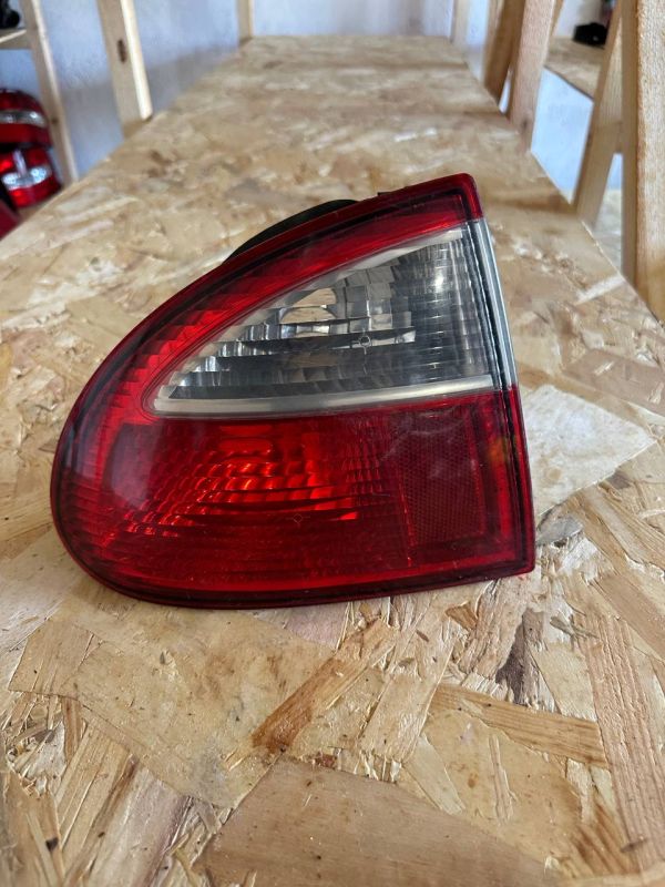 Стоп ліхтар фонар лівий Seat Leon 1 1m1 1999-2006