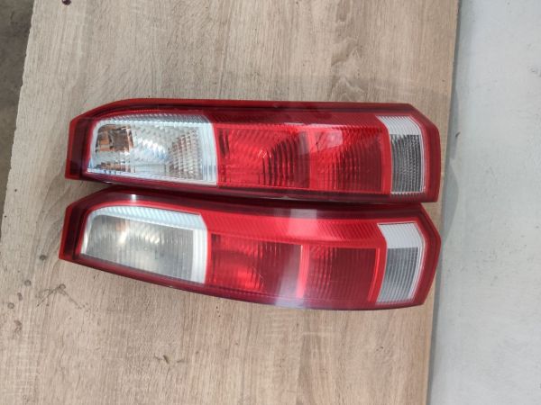 Ліхтар стоп лівий правий Opel Meriva A фонарь фара опель меріва а