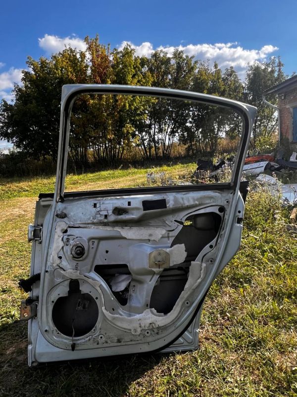 Дверка задня права Citroen C4 2004-2010