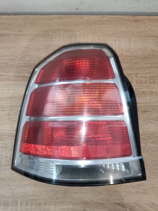 Стоп ліхтар фонарь лівий правий Opel Zafira B 2005-2008 ліхтарі Опель Зафіра Б