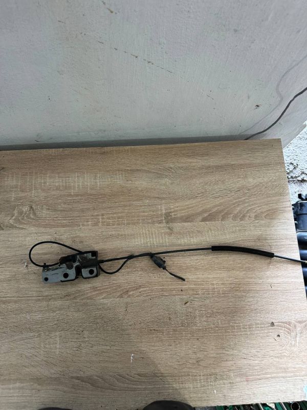 Замок капота, трос капота 0318-225 Volkswagen Passat B6 пасат б6
