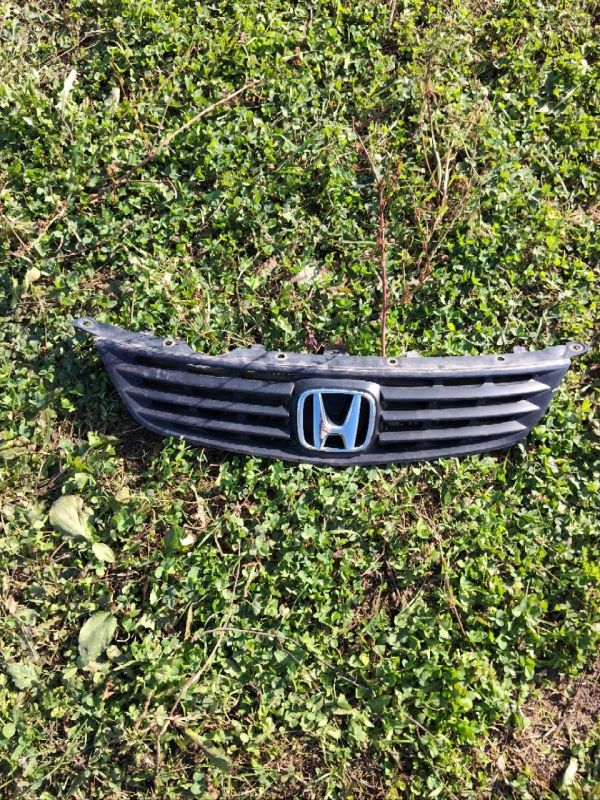 Решітка радіатора honda civic 7 Хонда Сівік 7